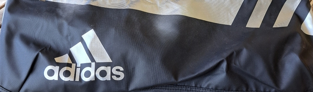 Adidas team issue duffel bag Medium